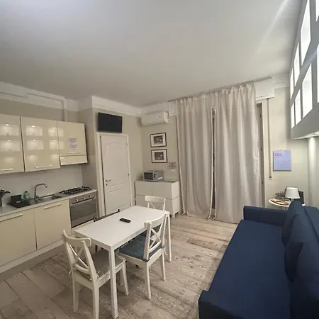 Lauren Apartment-2